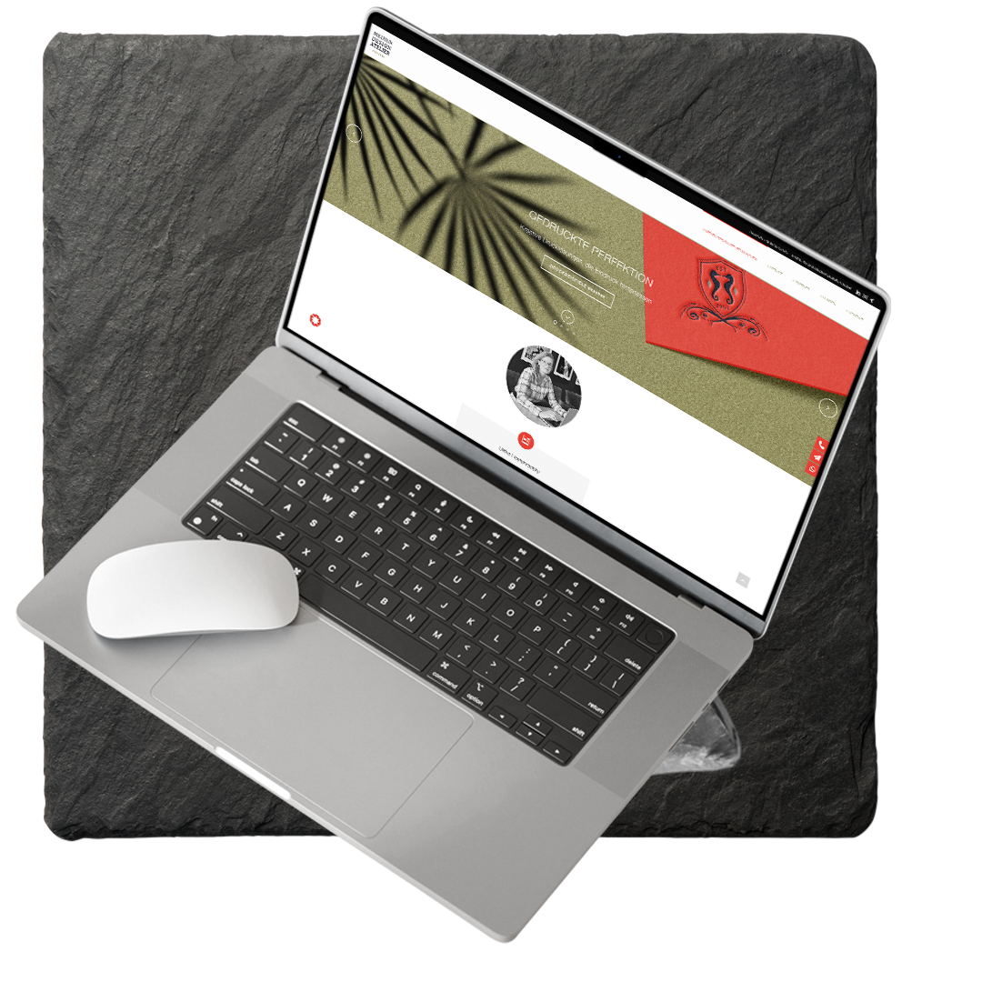 Darstellung einer Webseite auf einem Laptop als Webdesign durch das KREATIVSTUDIO München
