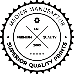 Badge für hochwertige Printgestaltung der MedienMANUFAKTUR aus dem KREATIVSTUDIO München